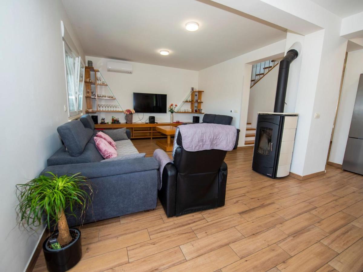 Holiday Home Stella Kastela By Interhome Bagian luar foto