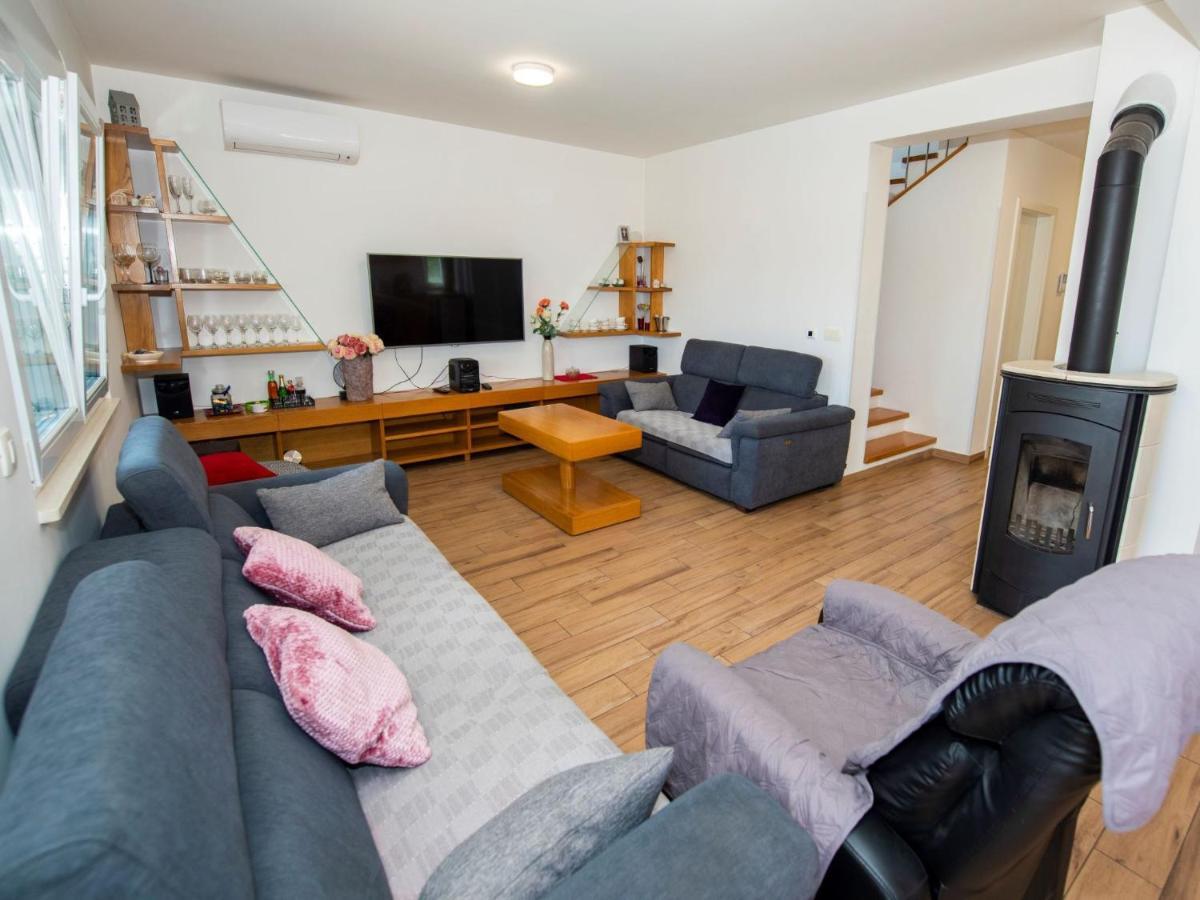 Holiday Home Stella Kastela By Interhome Bagian luar foto